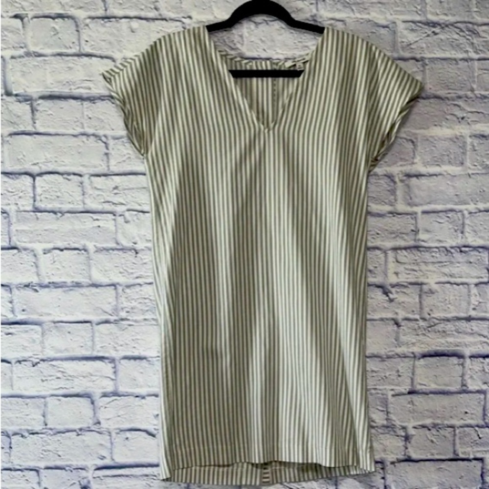Madewell button-back easy dress in sage stripe color